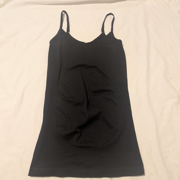 Black Maternity Stretch Cami Tank – Built-In Belly Support, Soft & Smoothing - Picture 2 of 5
